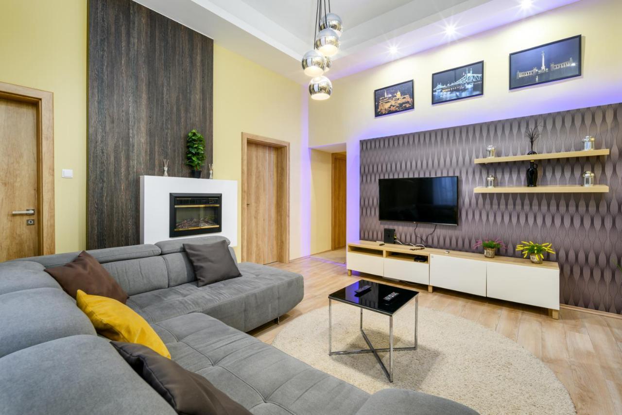 Downtown Deluxe-Two Bedroom Apartment With Sauna Budapest Exterior photo