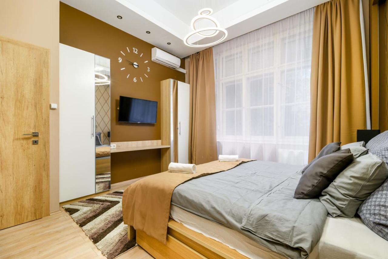 Downtown Deluxe-Two Bedroom Apartment With Sauna Budapest Exterior photo